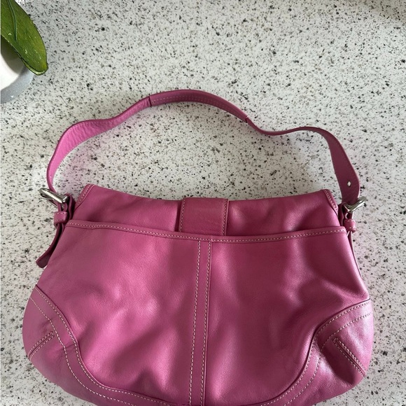 Y2k Coach Fuchsia Leather Shoulder Bag - Picture 3 of 3